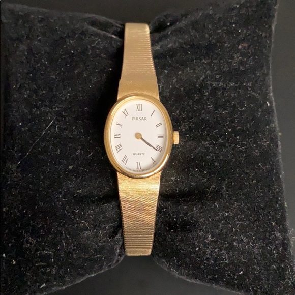 Pulsar Accessories - Pulsar Quartz Gold Tone Watch